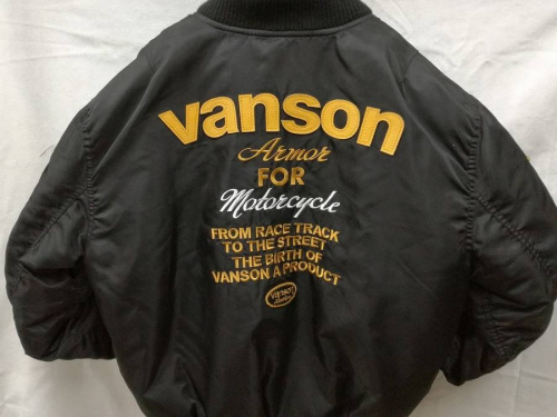 VANSONの冬物衣類