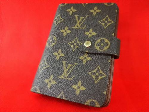 ブランド・ラグジュアリーのルイヴィトン（LOUIS VUITTON）