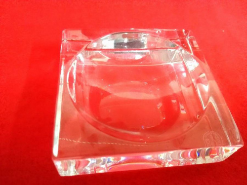 バカラ(Baccarat)の灰皿