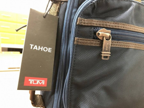 バッグのトゥミ（TUMI）
