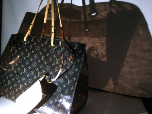 ブランド・ラグジュアリーのルイヴィトン（LOUIS VUITTON）