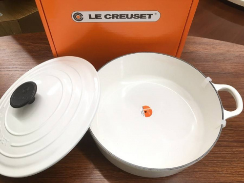 洋食器の鍋