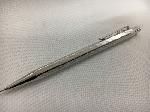 Caran d'Acheの三鷹買取