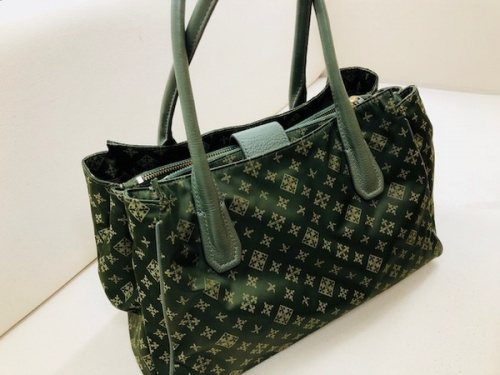 バッグ・財布のバッグ