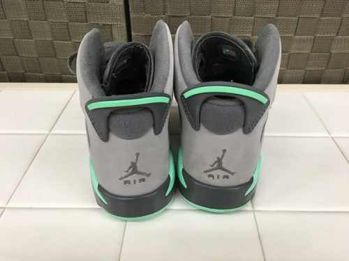 スニーカーのNIKE