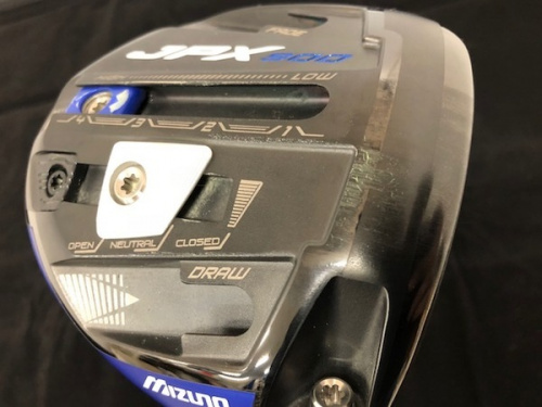 スポーツ用品のゴルフ