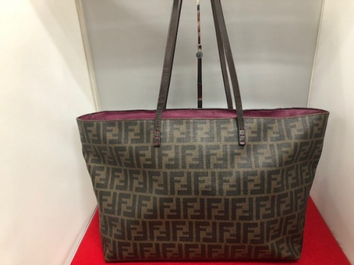 三鷹　吉祥寺　世田谷　杉並　フェンディ　FENDIの三鷹　吉祥寺　世田谷　杉並　ハイブランド　買取