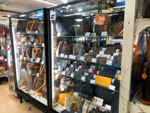 ブランドバッグのリサイクル　リユース　東京