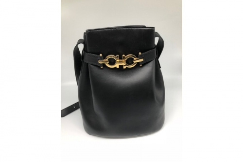 Salvatore Ferragamoのなんでも買取
