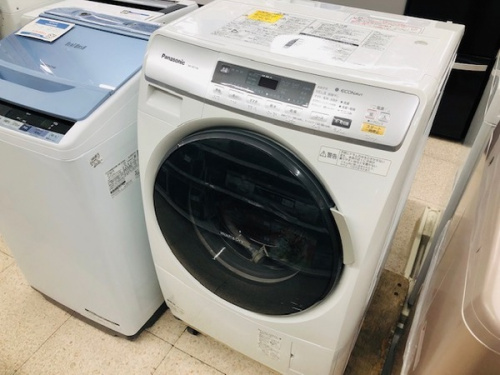 生活家電のドラム式洗濯機