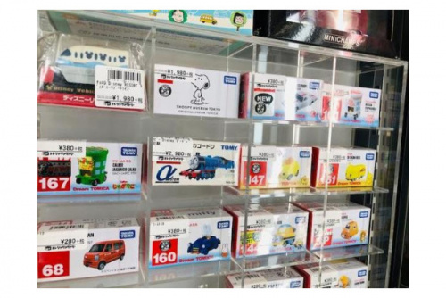 トミカ シルバニア プラモデルのおもちゃ 買取 アンパンマン 仮面ライダー