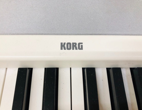 ピアノのKORG