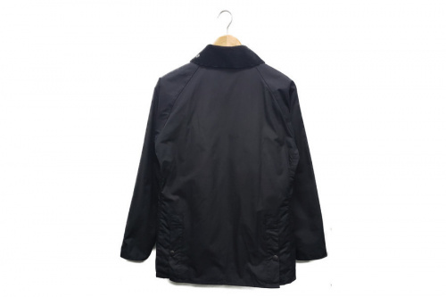 ファッションのオイルドジャケット