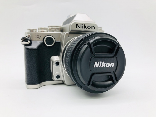 Nikonの三鷹 吉祥寺 世田谷 杉並 COACH 中古 買取