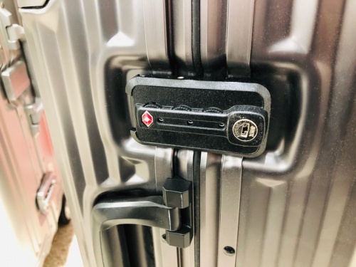 スーツケースの値下げ