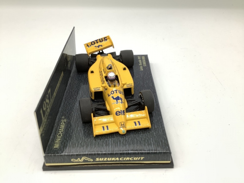 ミニカーのMINICHAMPS ミニチャンプス