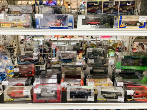 川崎 青葉 世田谷 鶴見 横浜 ルイヴィトン 中古 玩具 買取の武蔵野市 小金井市 国分寺市 小平市 杉並区 中古 玩具 買取 販売