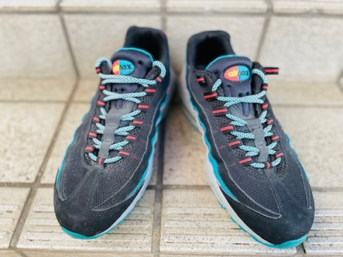 スニーカーのNIKE