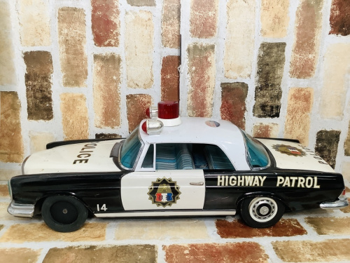 置物　ブリキの雑貨