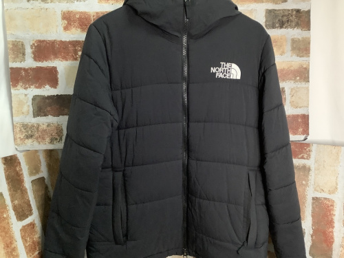 ジャケットのTHE NORTH FACE