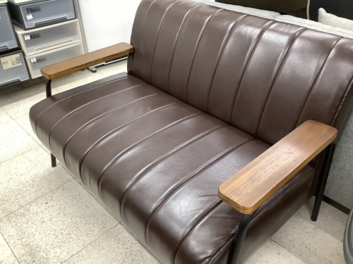 家具のソファー