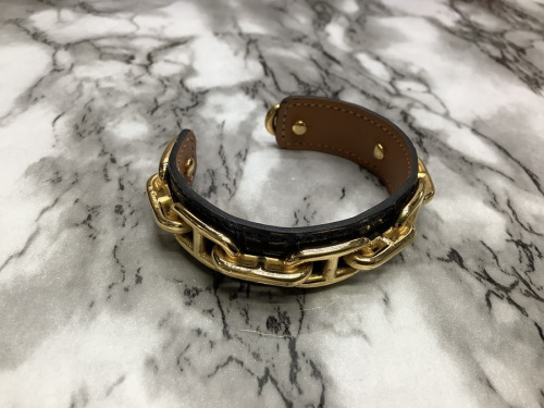 レディースファッションのアクセサリー