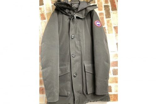 洋服買取のカナダグース