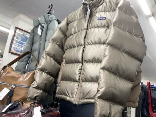 カナダグースのレディースファッション