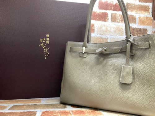 レディースファッションのブランド品