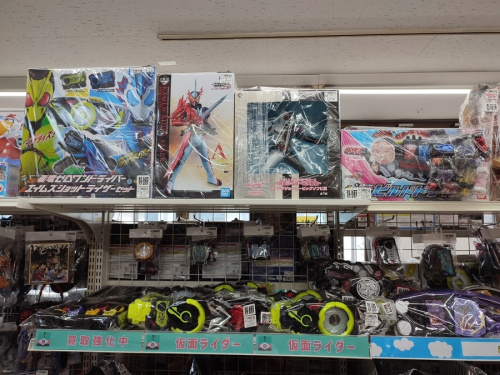 フィギュア