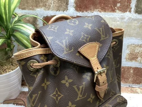 ヴィトンのLOUIS VUITTON