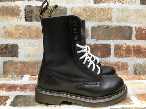 ブーツのドクターマーチン