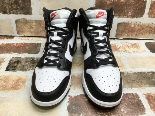 スニーカーのNIKE