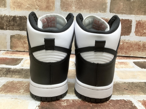 メンズのシューズ