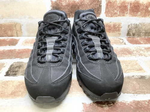 スニーカーのNIKE