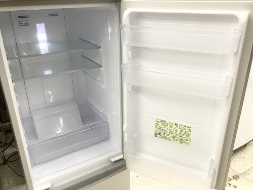 冷蔵庫の2ドア冷蔵庫