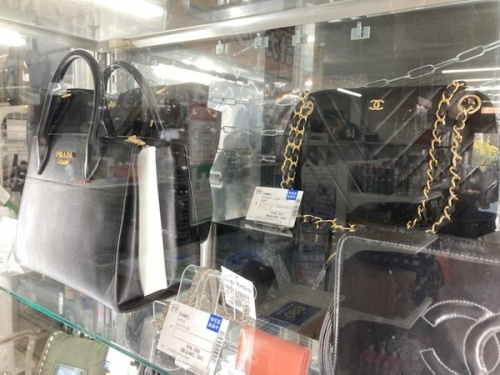 バッグのCHANEL