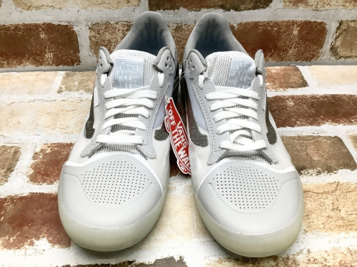 スニーカーのVans