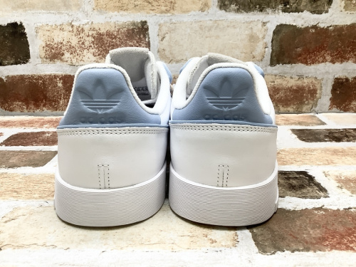 メンズのシューズ