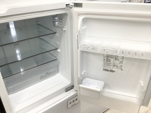 冷蔵庫の2ドア冷蔵庫