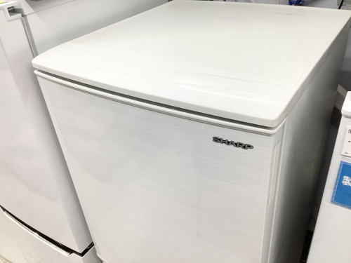 キッチン家電の冷蔵庫