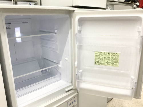 冷蔵庫の2ドア冷蔵庫