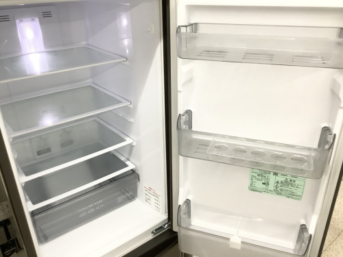 冷蔵庫の2ドア冷蔵庫