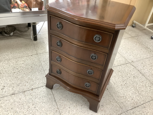 収納家具のチェスト