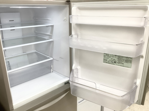 冷蔵庫の3ドア冷蔵庫