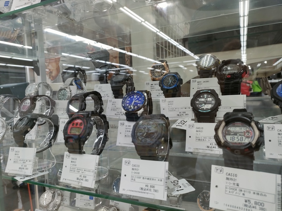 CITIZEN (シチズン)】腕時計 エコドライブ E111-S067901 買取