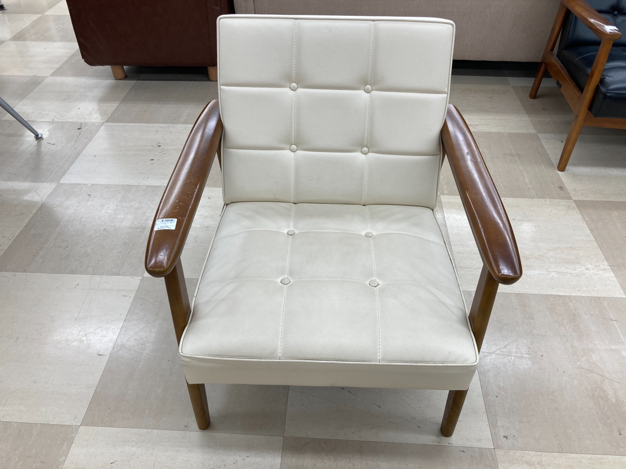 ⭐︎早い者勝ち⭐︎カリモク60 サイドテーブル ウォールナット おしい 