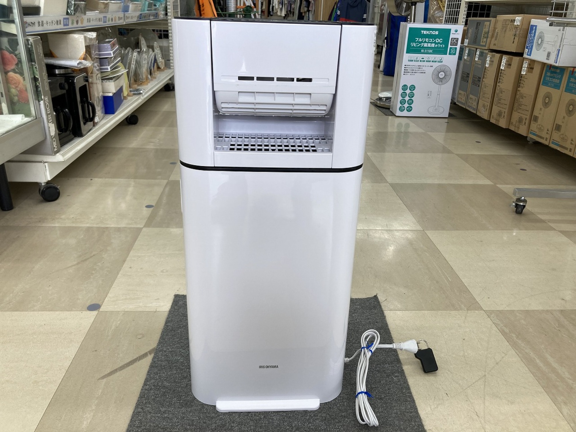 2023年製　アイリスオーヤマ　サーキュレーター衣類乾燥除湿機 2023年製 アイリスオーヤマ サーキュレーター衣類乾燥除湿機
