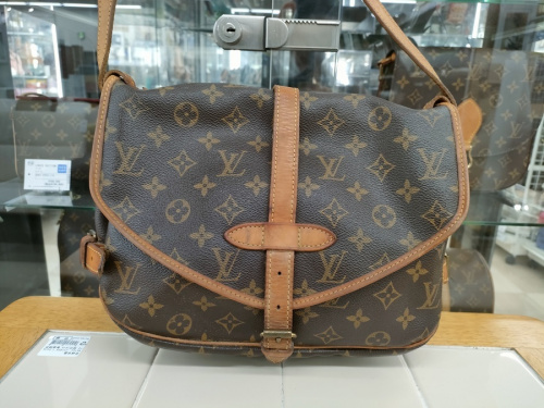 ブランドのLouisVuitton