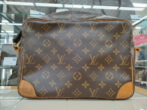 ブランドのLouisVuitton